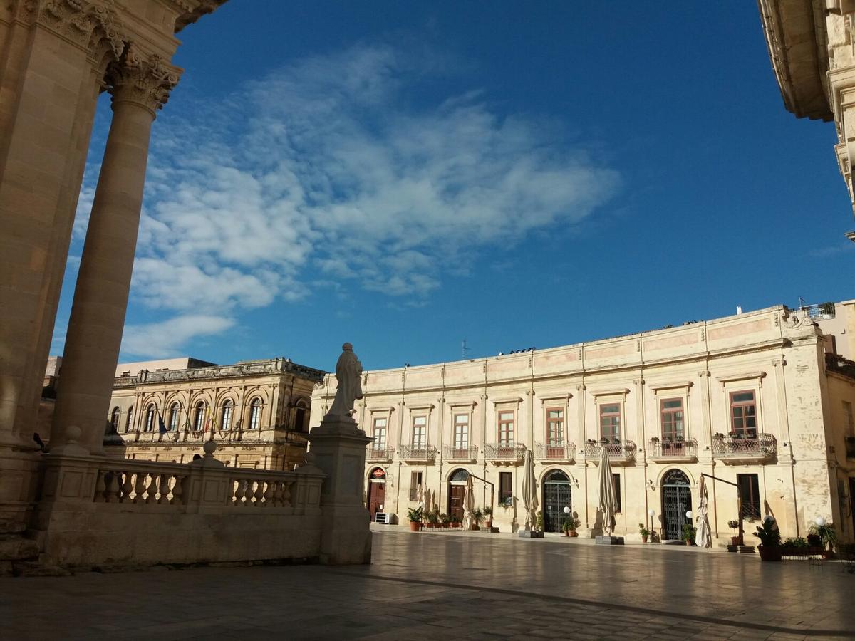 Ai Tintori Di Ortigia Villa Syrakusa Exteriör bild